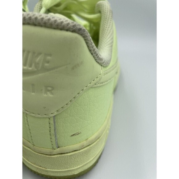 Nike Air Force 1 Essential Volt Glow Air Force 1 Size 7 - Picture 8 of 11